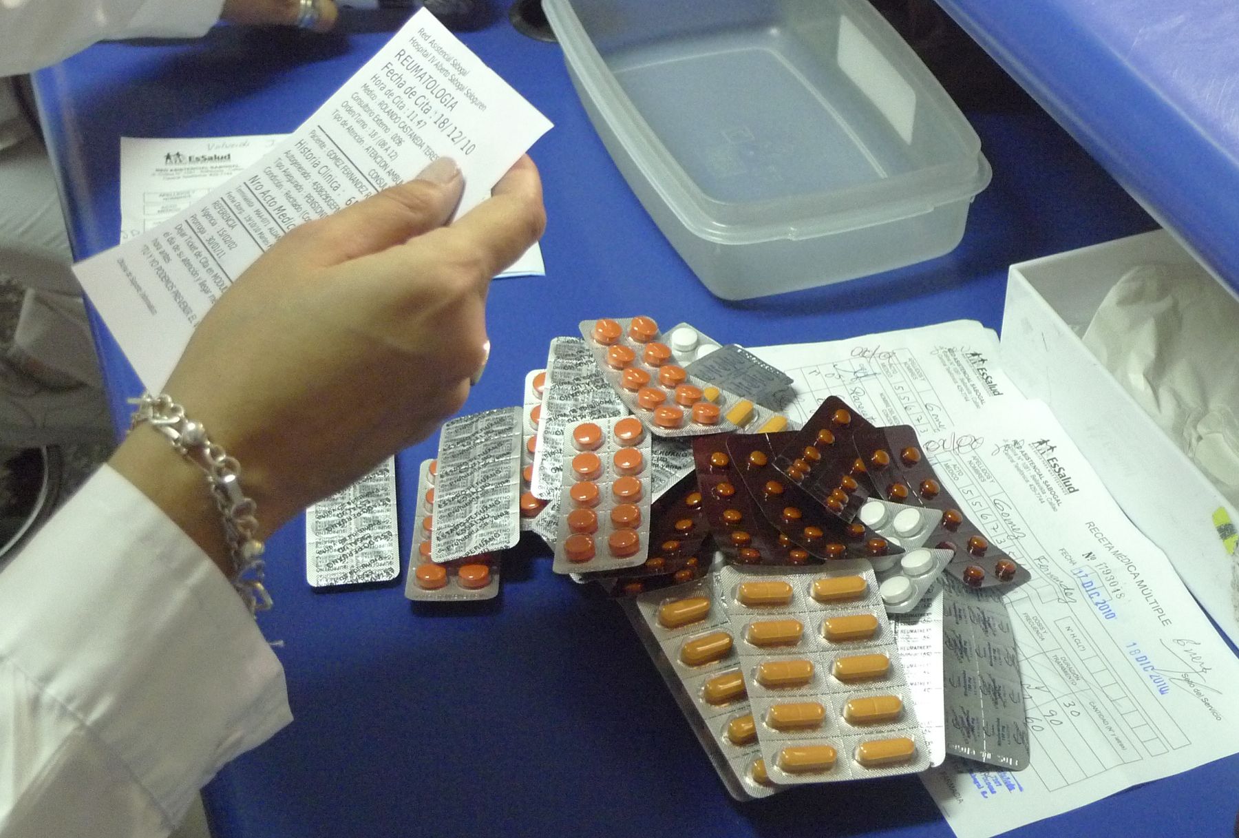La oferta de medicamentos genéricos o multifuente en el Perú, ¿es eficaz?