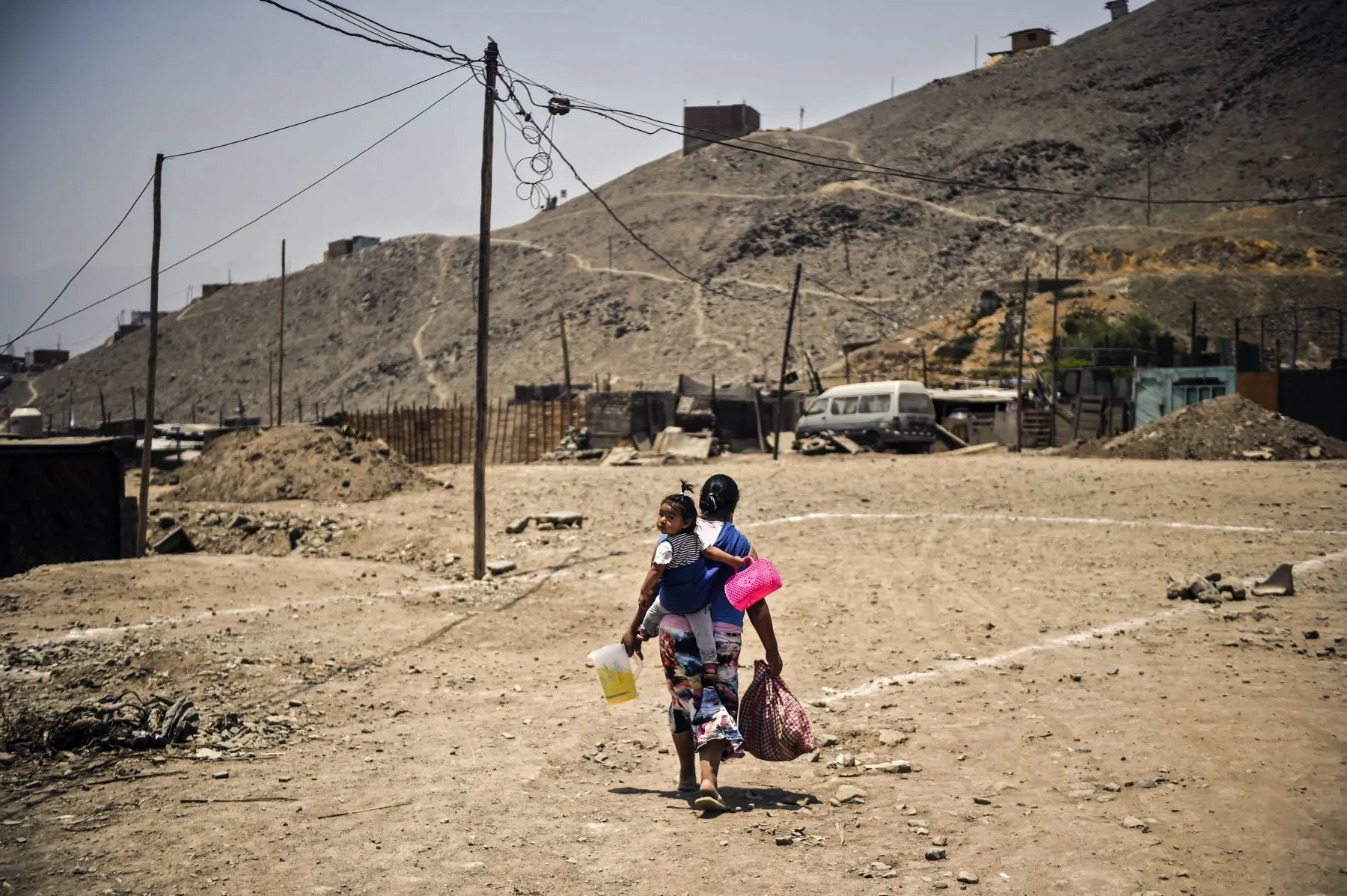 Pobreza en el Perú 2023: clase media se redujo ante caída de la economía