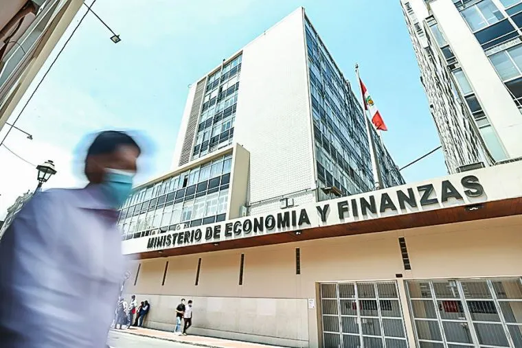 Ministerio de Economía y Finanzas subirá gasto público hasta 2028 ante la poca inversión privada