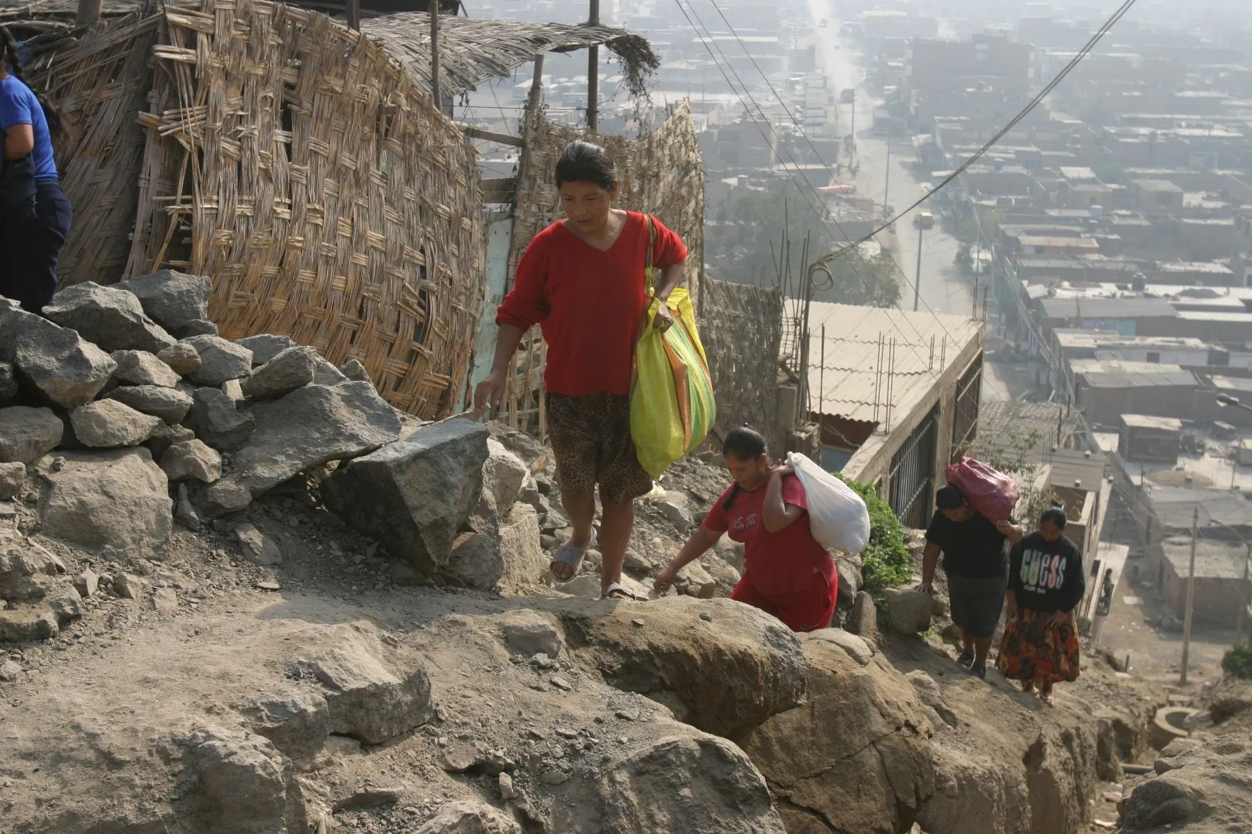 Aceleración de la urbanización de la pobreza en el país