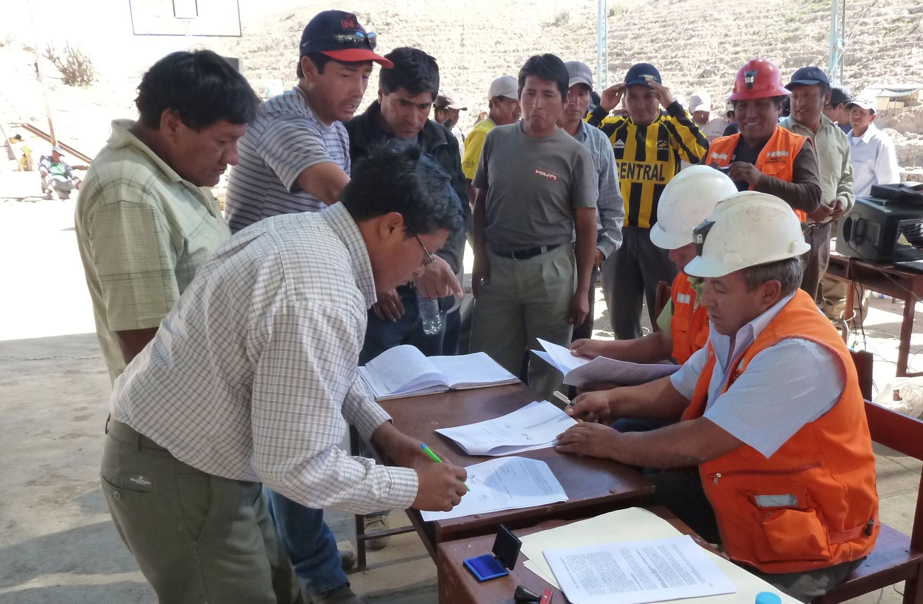 Formalización minera en jaque