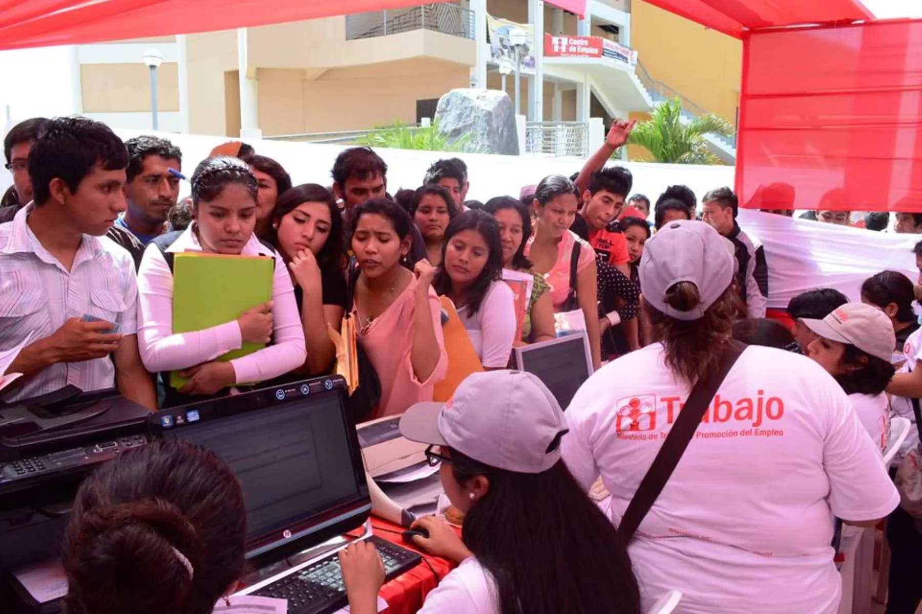 Piura: más trabajo, sin mejoras en ingresos ni informalidad